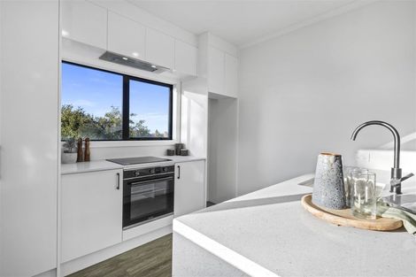 Photo of property in 12 Dyers Pass Road, Cashmere, Christchurch, 8022