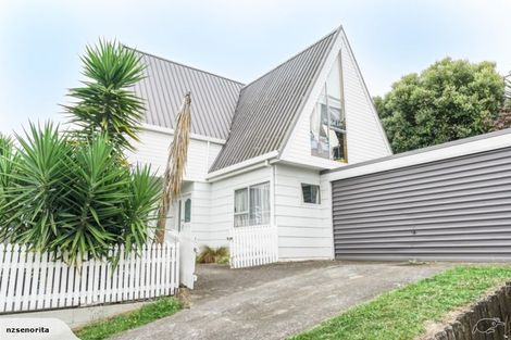 Photo of property in 399 Welcome Bay Road, Welcome Bay, Tauranga, 3112