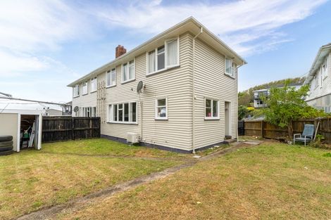 Photo of property in 26 Derby Place, Cannons Creek, Porirua, 5024