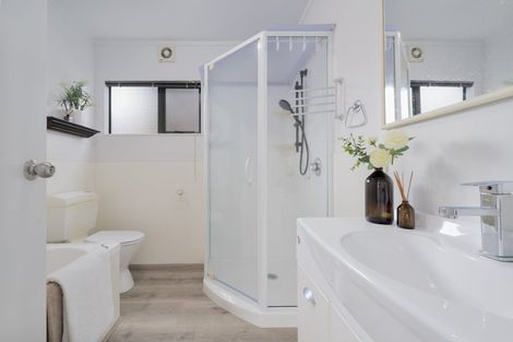 Photo of property in 257 Glengarry Road, Glen Eden, Auckland, 0602