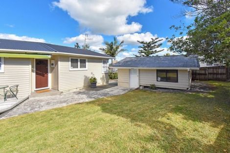 Photo of property in 10 Mcquarrie Avenue, Wattle Downs, Auckland, 2103