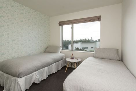 Photo of property in 25 Parkridge Place, Mount Pleasant, Christchurch, 8081