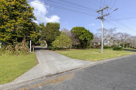 Photo of property in 35 Old South Road, Okato, 4335