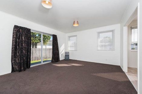 Photo of property in 100 Wordsworth Road, Manurewa, Auckland, 2102