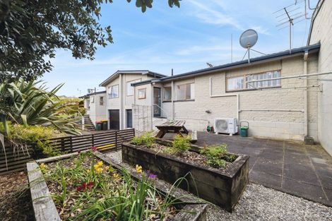Photo of property in 37 Birdwood Avenue, Moturoa, New Plymouth, 4310