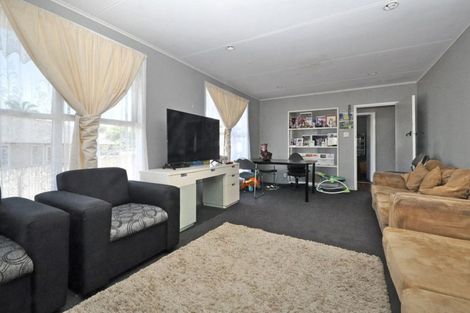 Photo of property in 10 Lane Road, Weymouth, Auckland, 2103