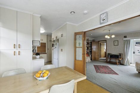 Photo of property in 32 Pempsey Street, Silverstream, Upper Hutt, 5019