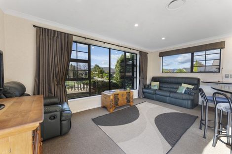 Photo of property in 10 Rodeo Drive, Kelvin Grove, Palmerston North, 4414