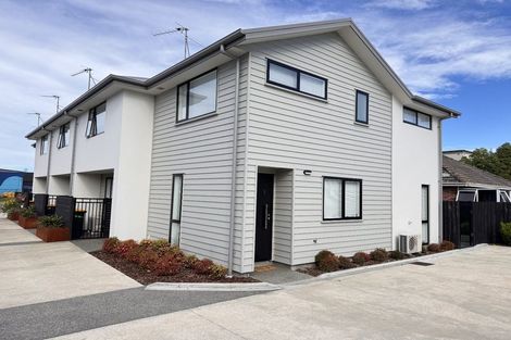 Photo of property in 2/84 Blenheim Road, Riccarton, Christchurch, 8011