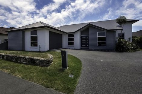 Photo of property in 4 Akaroa Road, Poraiti, Napier, 4112