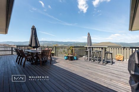 Photo of property in 16 Kirton Drive, Riverstone Terraces, Upper Hutt, 5018