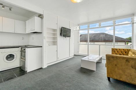 Photo of property in 67 St Vincent Avenue, Remuera, Auckland, 1050