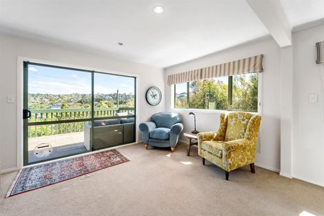 Photo of property in 528 Beach Road, Murrays Bay, Auckland, 0630