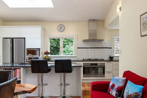 Photo of property in 30 Amritsar Street, Khandallah, Wellington, 6035