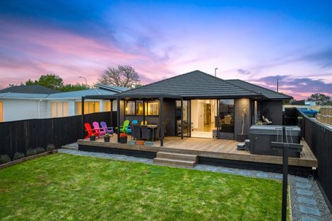 Photo of property in 59 Mclarin Road, Glenbrook, Waiuku, 2681