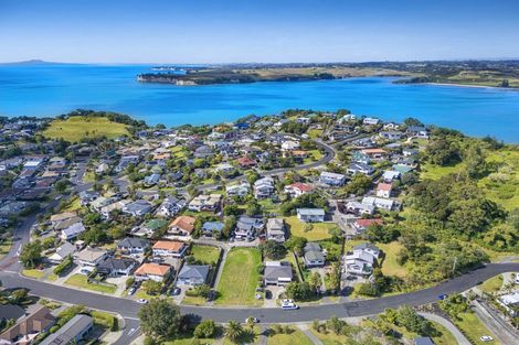 Photo of property in 47 Ferry Road, Arkles Bay, Whangaparaoa, 0932