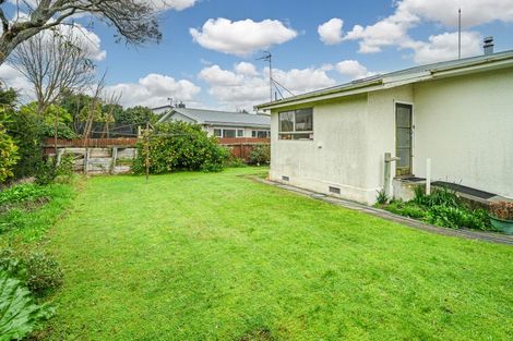 Photo of property in 2/37 Middle Road, Havelock North, 4130