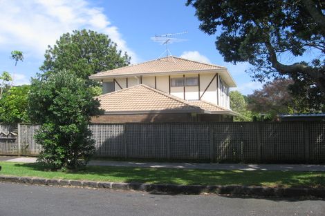 Photo of property in 17b Atarangi Road, Greenlane, Auckland, 1051