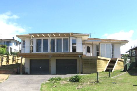 Photo of property in 6 Eastcliffe Road, Castor Bay, Auckland, 0620