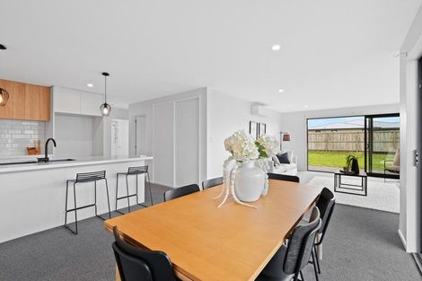 Photo of property in 184 Faringdon Boulevard, Rolleston, 7615