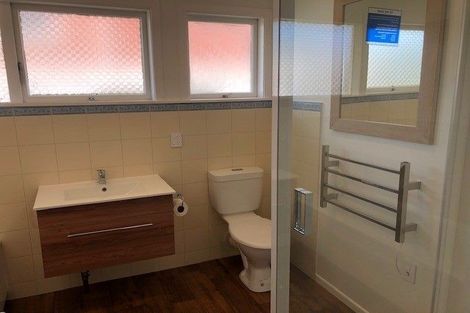 Photo of property in 3 Alton Avenue, Hillcrest, Auckland, 0627