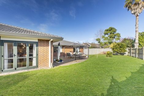 Photo of property in 3 Glenross Drive, Wattle Downs, Auckland, 2103