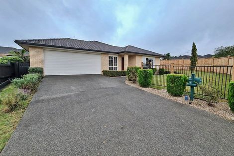 Photo of property in 12 Ironstone Place, Randwick Park, Auckland, 2105