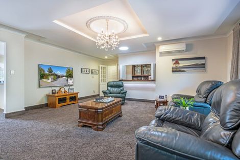 Photo of property in 99 Waterloo Crescent, Hokowhitu, Palmerston North, 4410