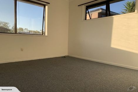 Photo of property in 1/6 Colleen Norma Place, Half Moon Bay, Auckland, 2012