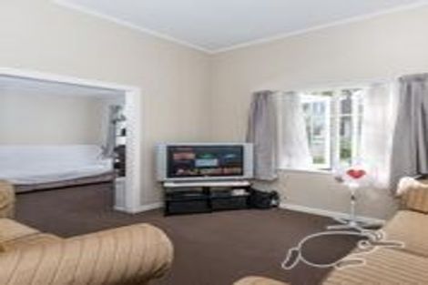Photo of property in 154 Lincoln Road, Henderson, Auckland, 0610