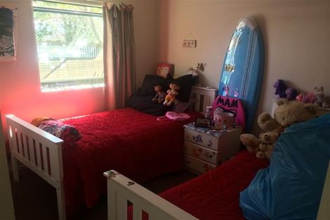 Photo of property in 113 Henderson Valley Road, Henderson, Auckland, 0612