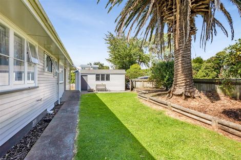 Photo of property in 2 Antonia Place, Bell Block, New Plymouth, 4312