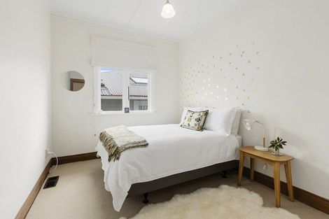 Photo of property in 11 Firth Terrace, Karori, Wellington, 6012