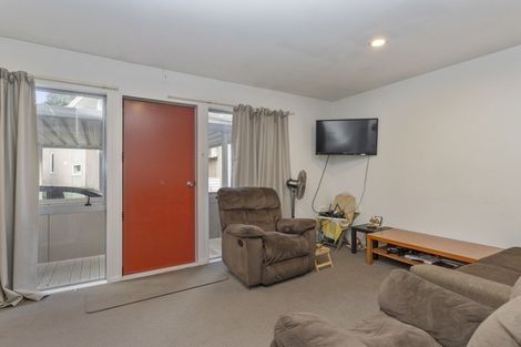 Photo of property in 16d Dowding Street, Melville, Hamilton, 3206