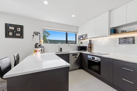 Photo of property in 70d Stanley Road, Glenfield, Auckland, 0629