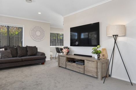 Photo of property in 17 Andalusian Place, Papamoa Beach, Papamoa, 3118