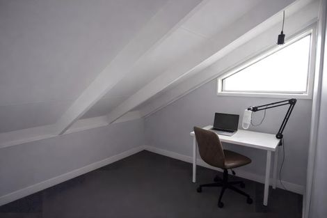 Photo of property in 1/25a Beach Road, Te Atatu Peninsula, Auckland, 0610