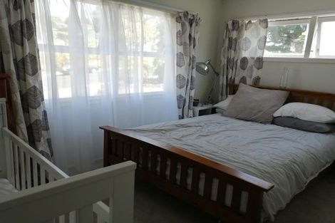 Photo of property in 1/31 Becroft Drive, Forrest Hill, Auckland, 0620