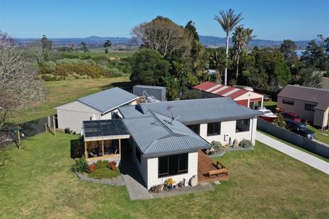 Photo of property in 18 Whenuariri Place, Maketu, Te Puke, 3189