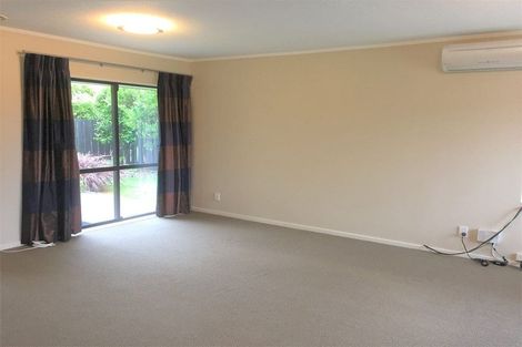 Photo of property in 6 Maywood Grove, Churton Park, Wellington, 6037