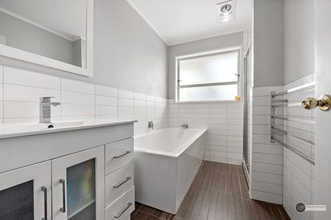 Photo of property in 70 Major Drive, Kelson, Lower Hutt, 5010