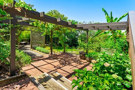 Photo of property in 6 Whale Cove, Stanmore Bay, Whangaparaoa, 0932