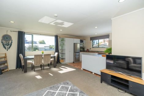 Photo of property in 39b Windsor Road, Maeroa, Hamilton, 3200