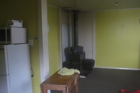 Photo of property in 31 Russell Street, Westport, 7825