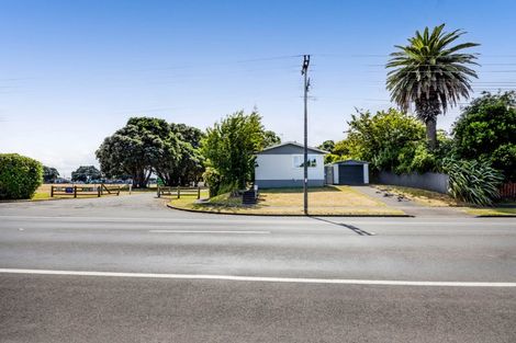 Photo of property in 21 Manawapou Road, Hawera, 4610