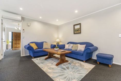 Photo of property in 3 Glenross Drive, Wattle Downs, Auckland, 2103