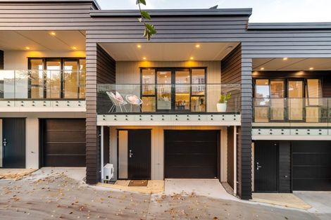 Photo of property in 143 Clarence Street, Hamilton Lake, Hamilton, 3204