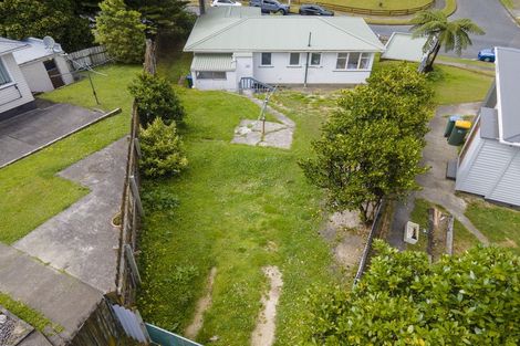 Photo of property in 6 Hampshire Street, Cannons Creek, Porirua, 5024