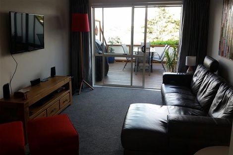 Photo of property in 1/72 Kitchener Road, Milford, Auckland, 0620