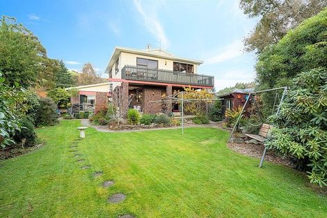 Photo of property in 11 Greenhithe Street, Waihola, Milton, 9073